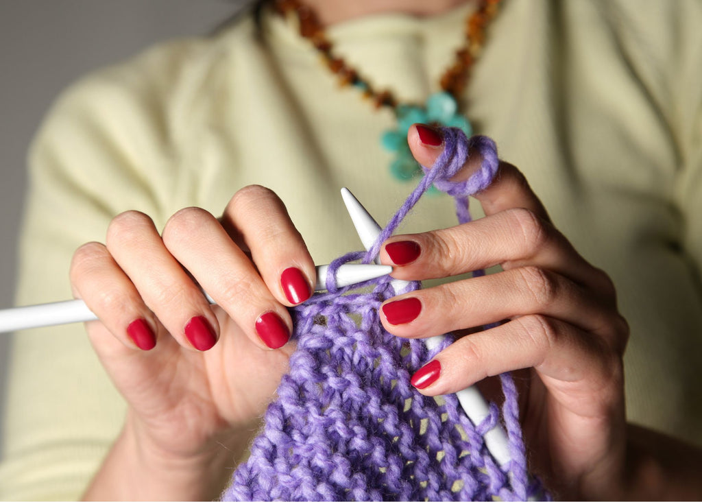 Netflix & Knit: the Granny Era